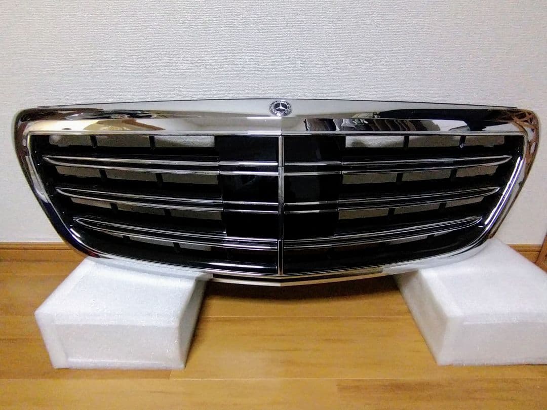 り*う様 ベンツ　W222グリル（ダブルフィン）ナイトビュー無