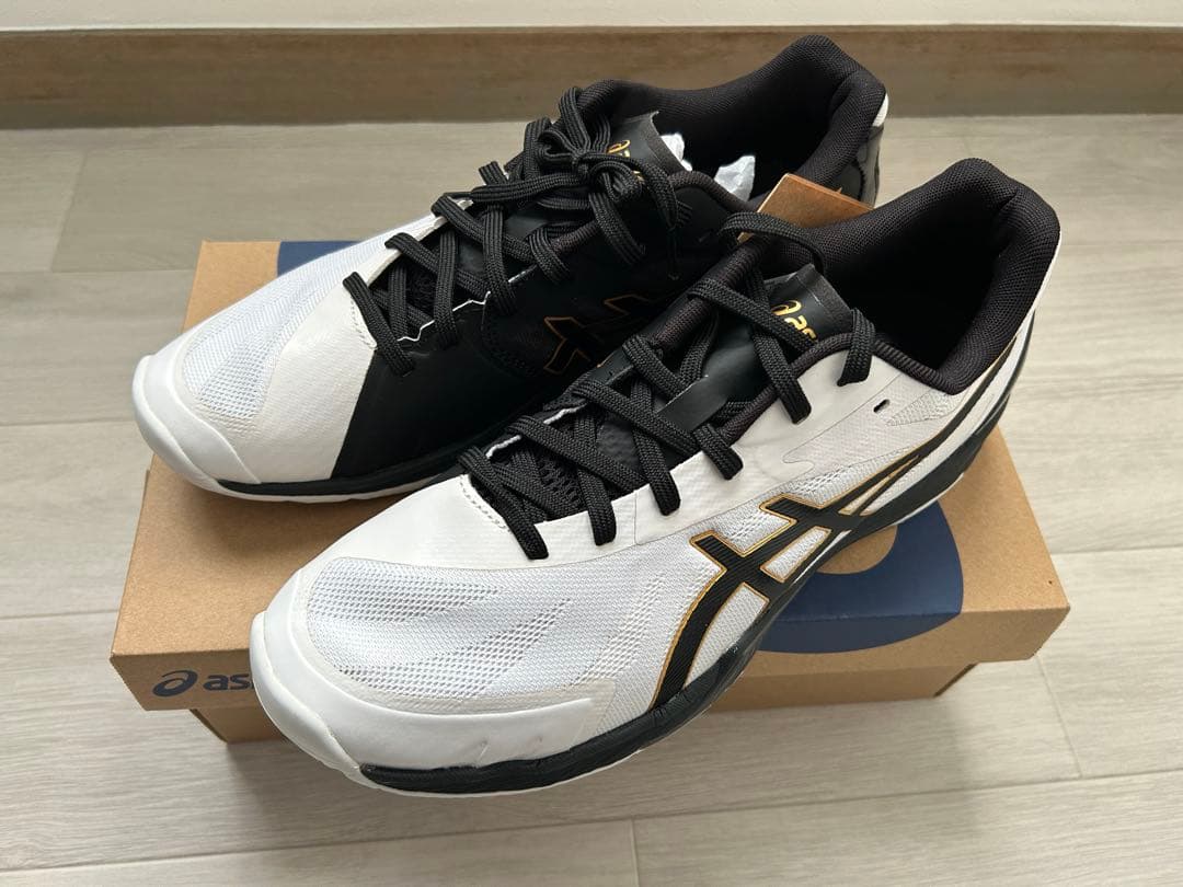 あ*つ様 asics バレーボールシューズ ホワイト/ブラック 27.5