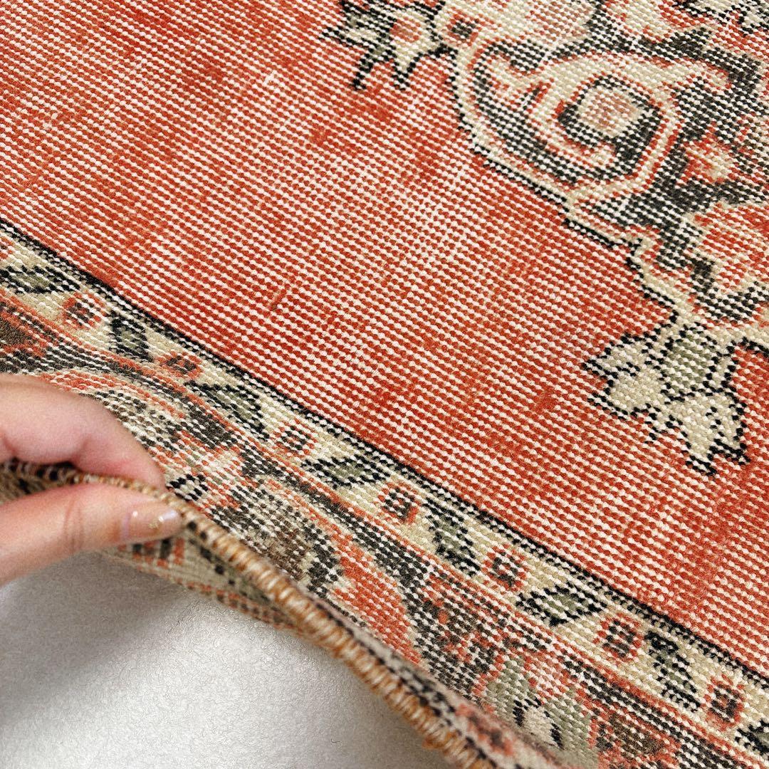 トルコ　ヴィンテージラグ　メダリオン　オレンジピンク