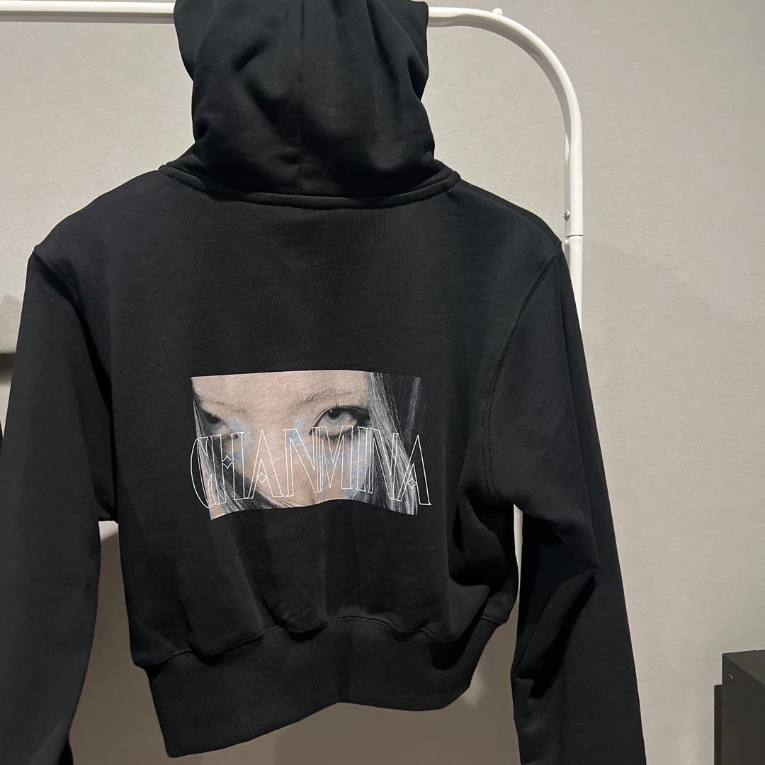 ちゃんみな AOD4 クロップドフーディーM