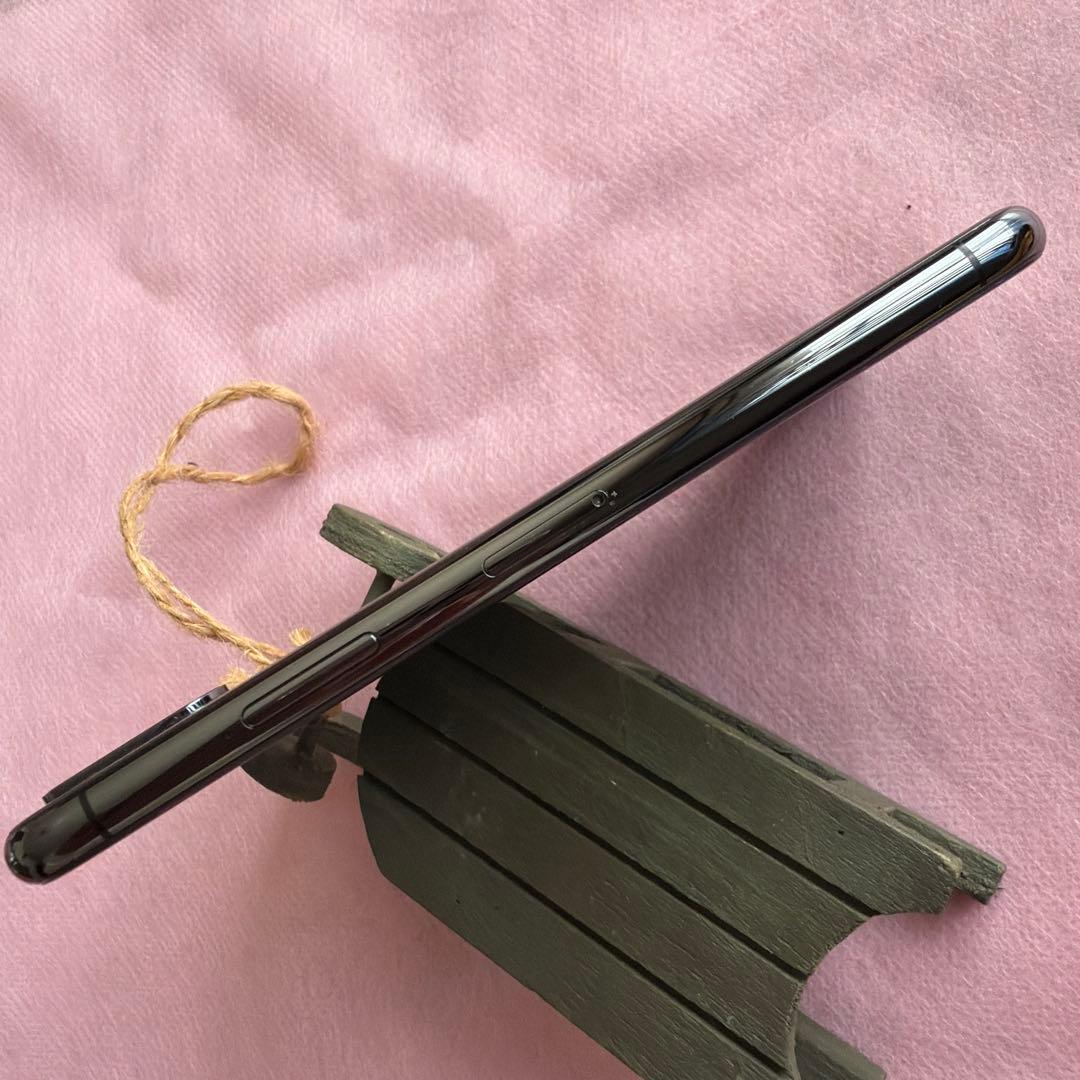 iPhone X 本体 ひび割れあり　ケースおまけ付き