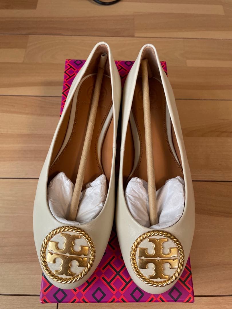 【専用】Tory Burch ホワイト フラットシューズ