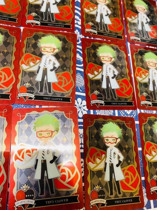 ツイステッドワンダーランド ツイステ 実験着　メタルカード　自販機　トレイ