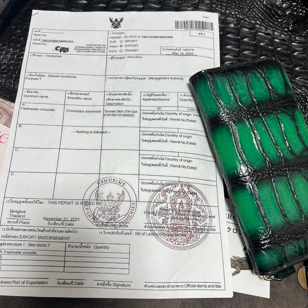 実物一枚革　クロコダイル　ラウンドファスナー 本革　手染め手作り　長財布　人気