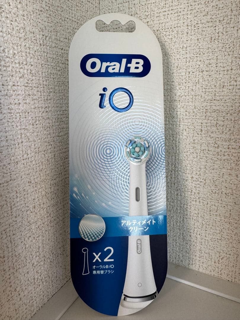 【新品 未開封】Oral-B iOシリーズ4 電動歯ブラシ 本体＋替ブラシ2本