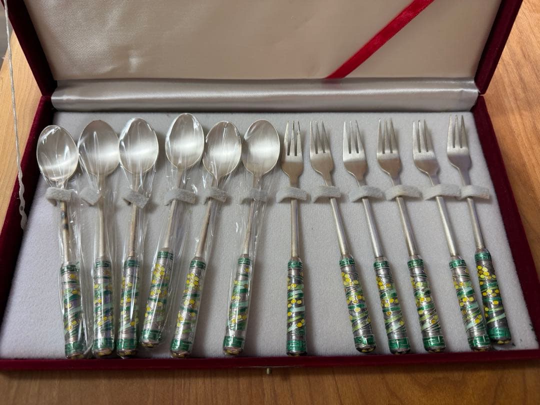 韓国製銀のカトラリーセット