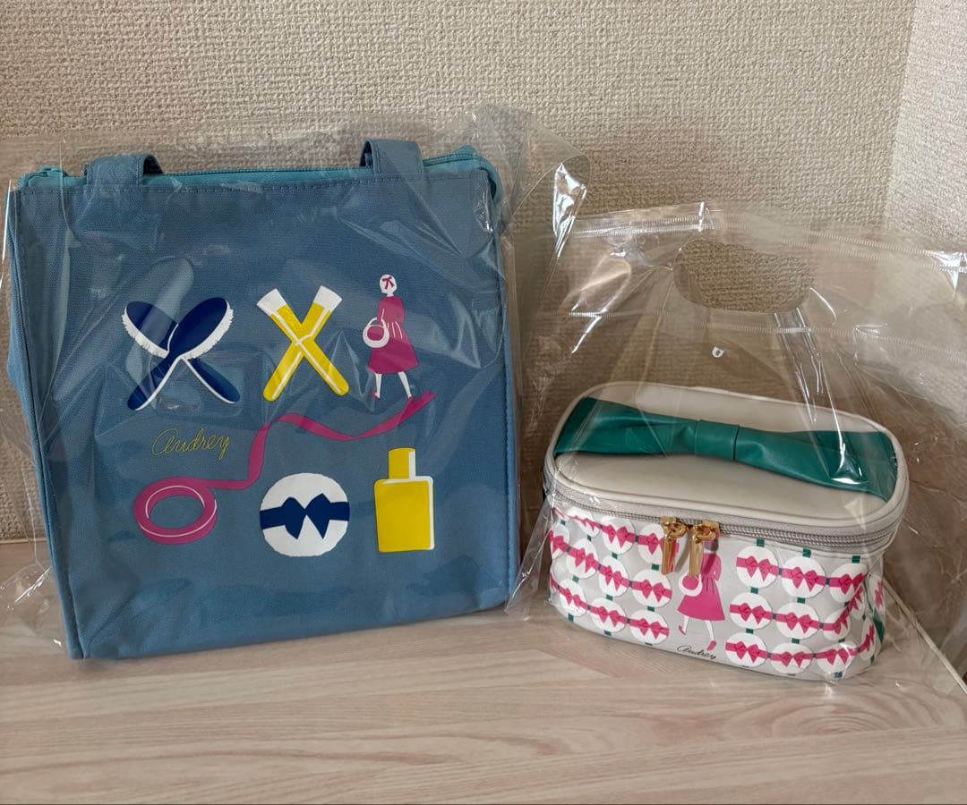オードリー　名古屋限定保冷トート＆バニティポーチセット