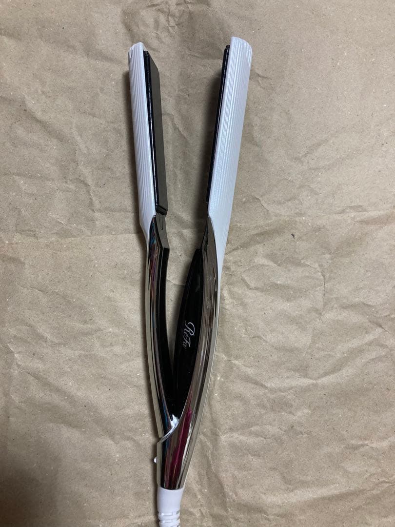 【リファ】ビューテック ストレートアイロン RE-AC02Aホワイト