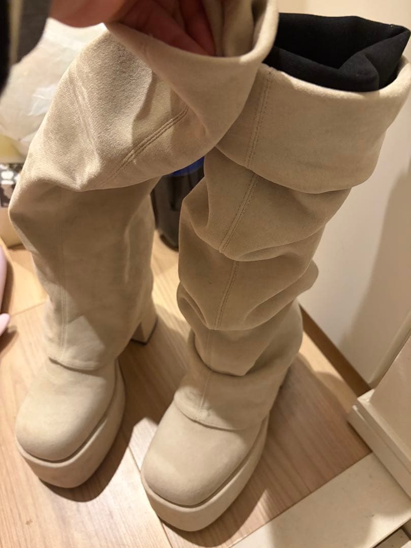 emodaロングブーツMサイズ