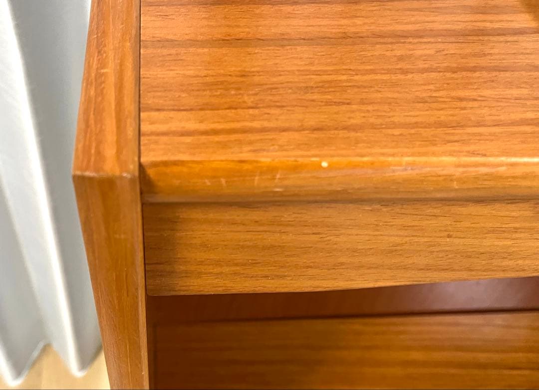 再出品　木目が綺麗な本棚　飾り棚にも使えます　即購入OK