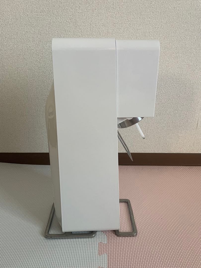 ソーダストリーム　本体　ガスシリンダー3本　ボトル付　sodastream