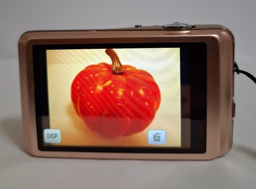 [美品]パナソニック Panasonic LUMIX DMC-FH7 コンデジ