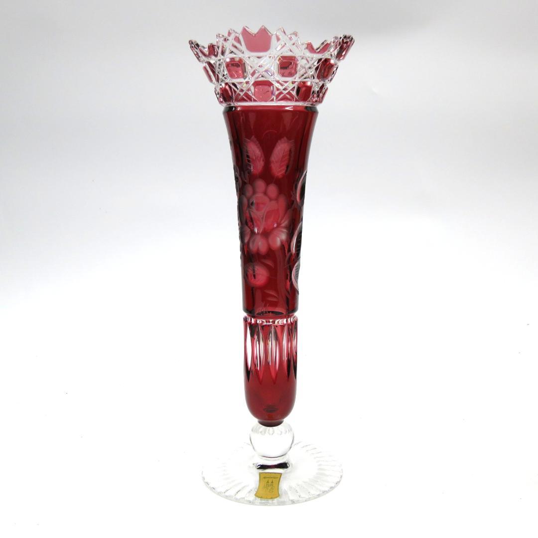 マイセンクリスタル　花瓶　花文彫一輪差し 色被せ　赤　箱付き