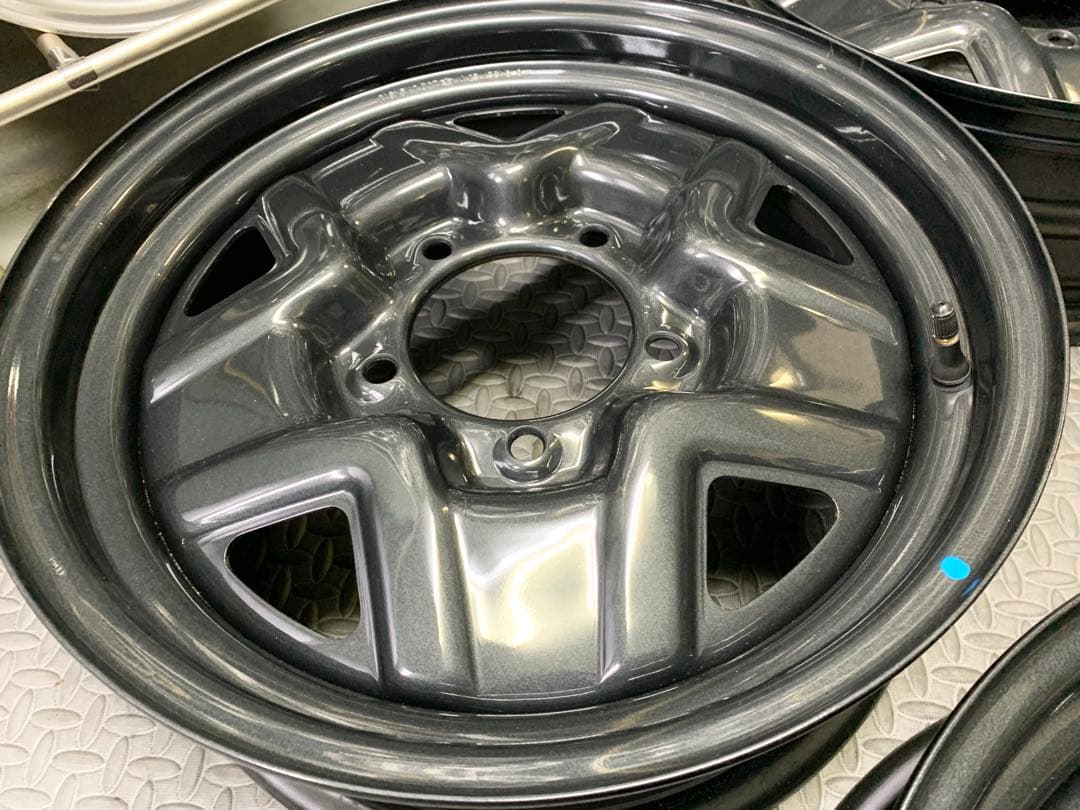 新車外し⭐︎ジムニー　JB64 JB23 送料無料　16インチ