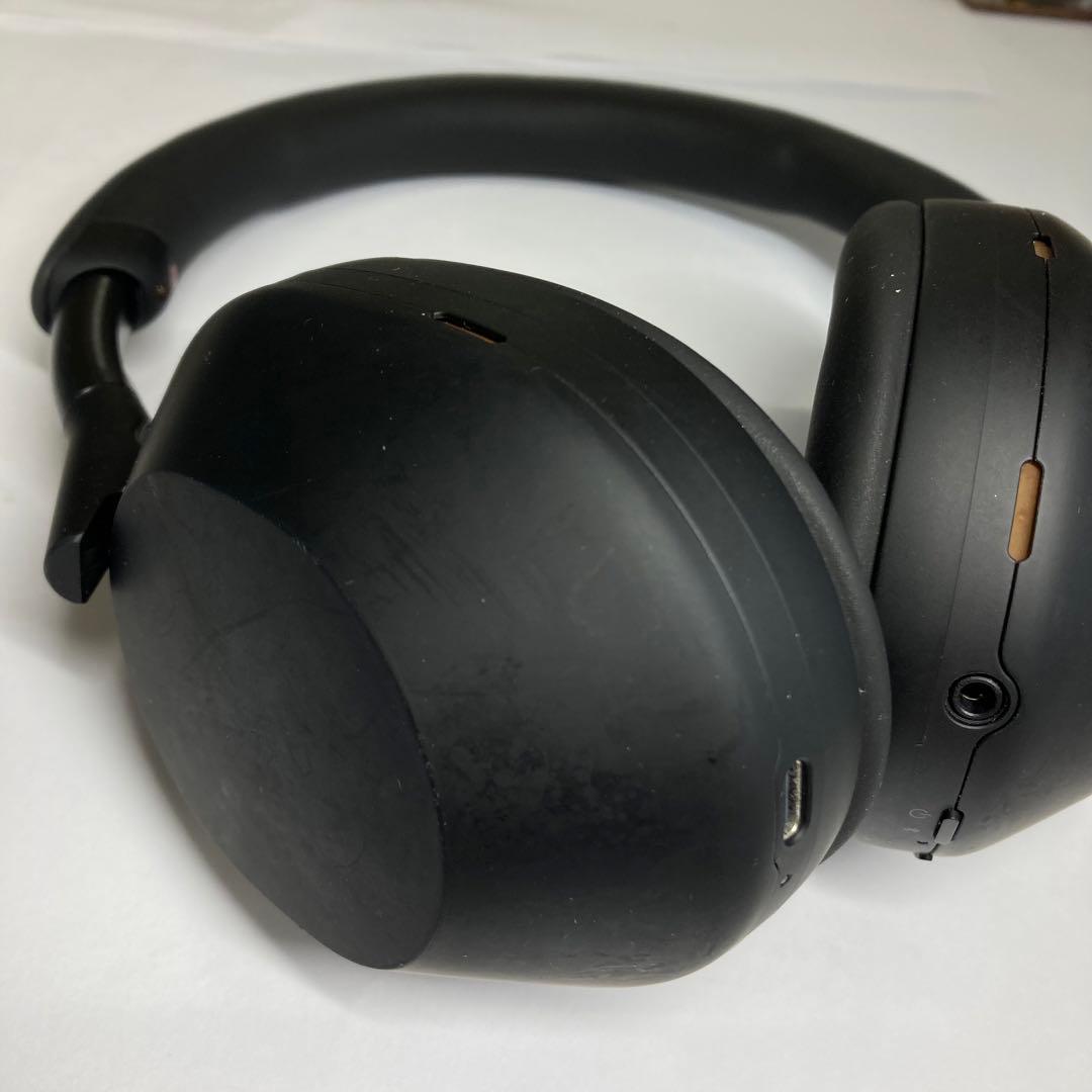 SONY/ソニー　WH-1000XM5 ワイヤレスヘッドホン ブラック　B744