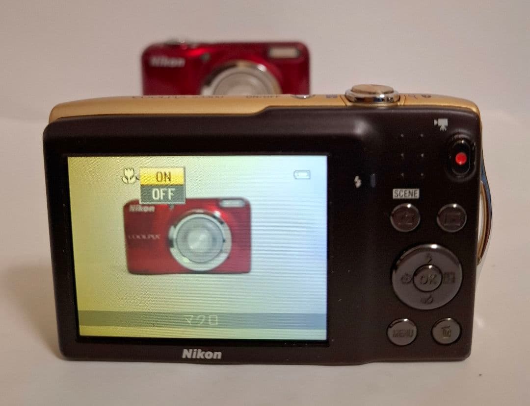 [美品] ニコン NIKON COOLPIX S3300デジタルカメラ