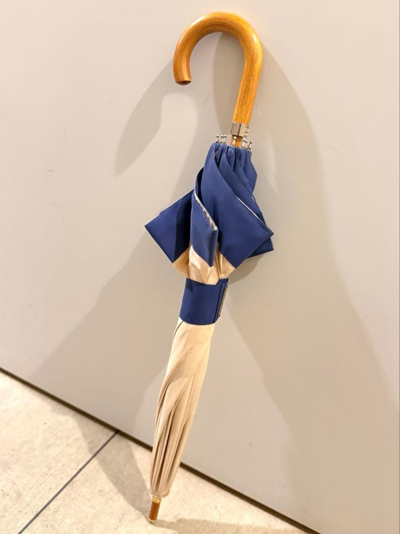 アシーナニューヨーク　日傘　ブルー