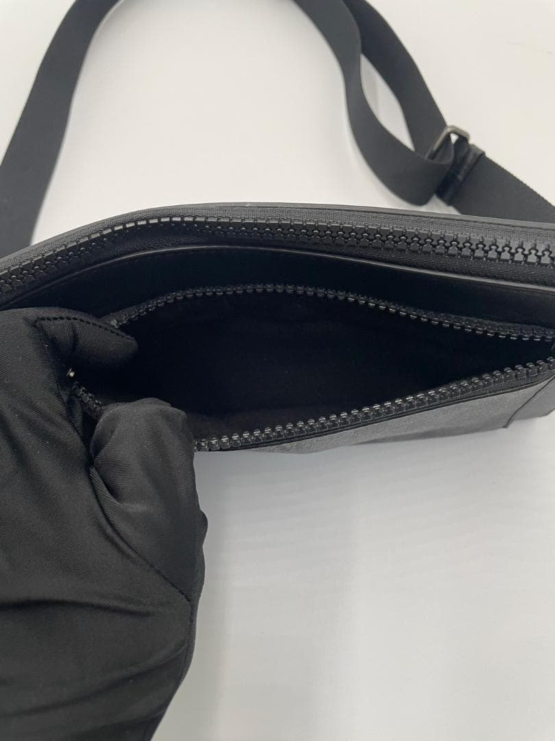 coach　コーチ　ホールデン　クロスボディ　シグネイチャー　キャンバス