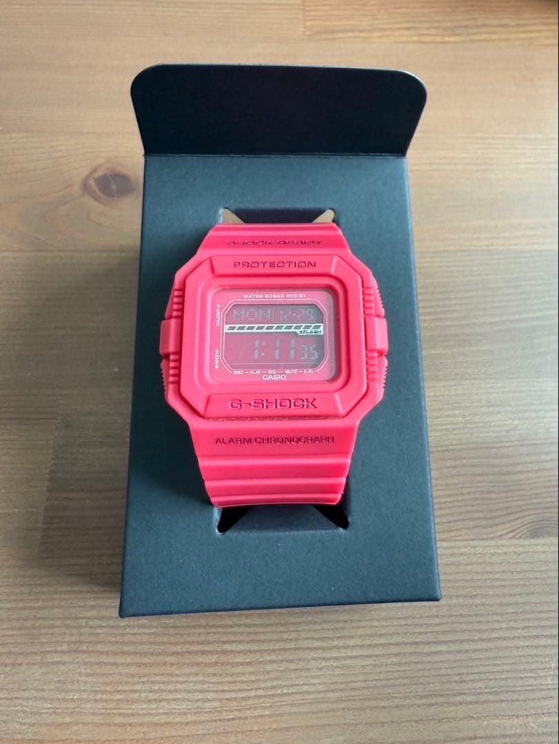 廃盤レアカラーCASIO G-SHOCK GLS-5500MM