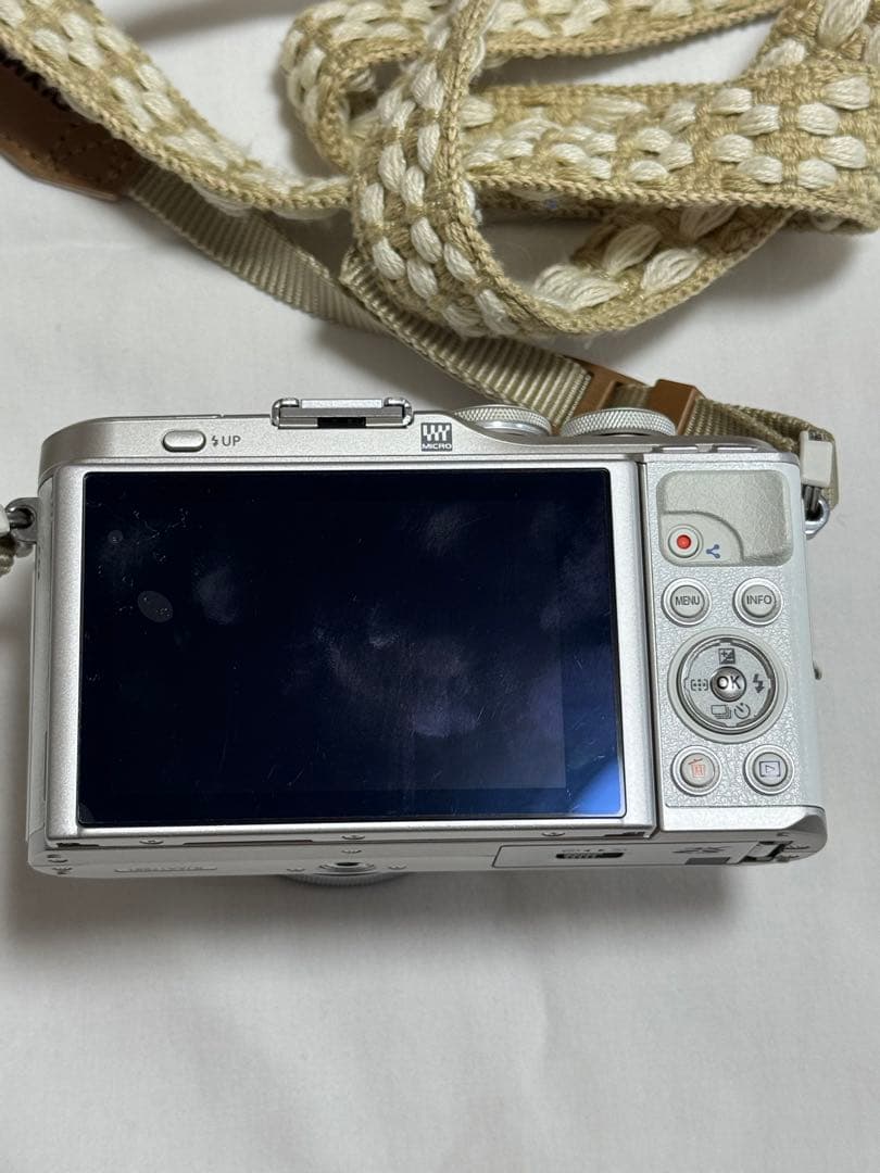 OLYMPUS PEN E-PL10 本体とレンズ2個付き