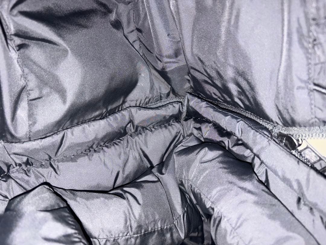 【ぱぴこ】MONCLER (モンクレール) ダウンジャケット　クルーニー