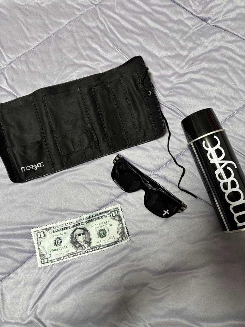 moseyecブラック サングラス ケース付き