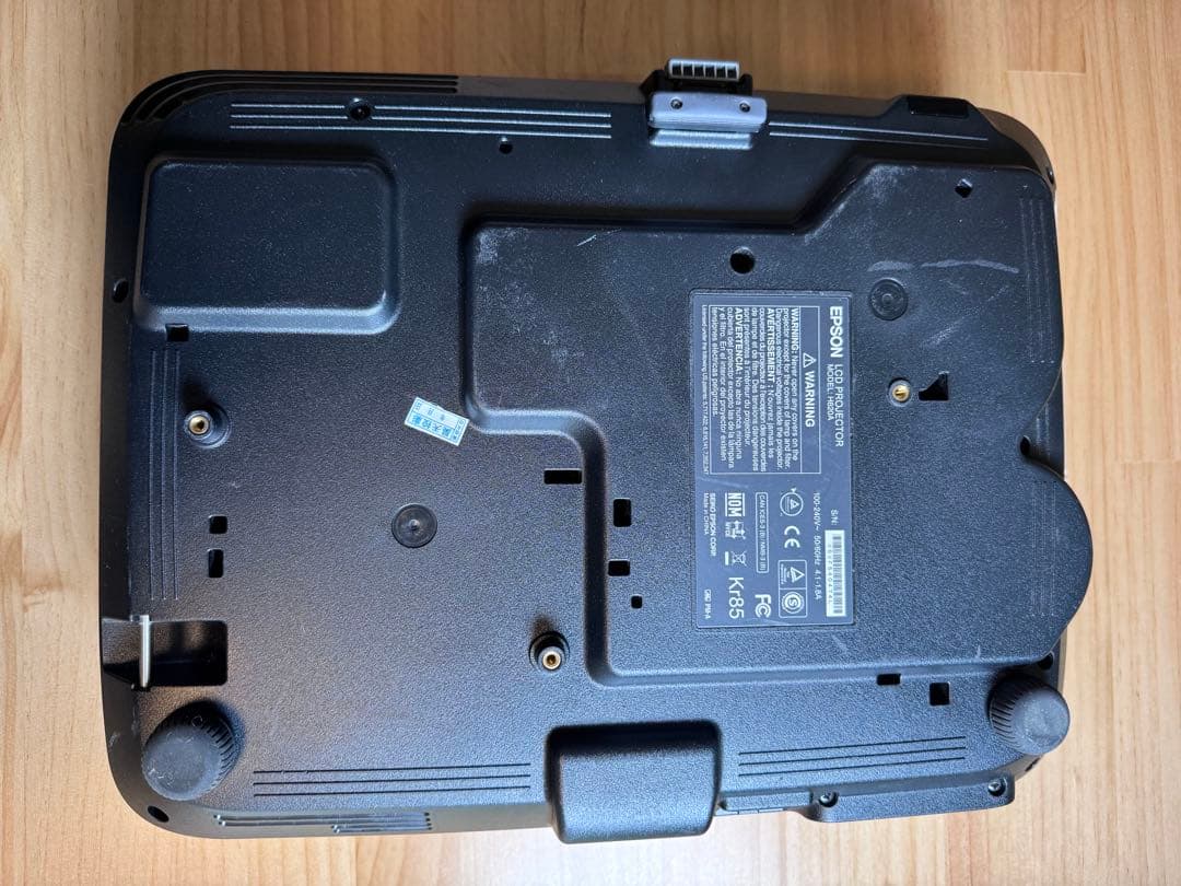 EPSON 1985WU HD プロジェクター高輝度4800lm HDM対応美品