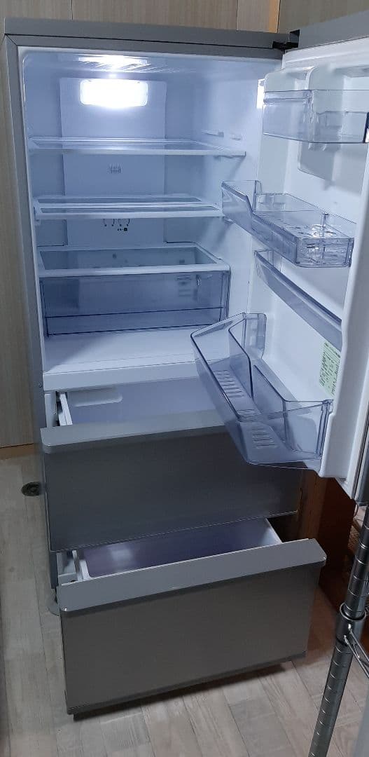 Aqua アクア冷蔵庫3ドア 美品 Aqua272H(S)