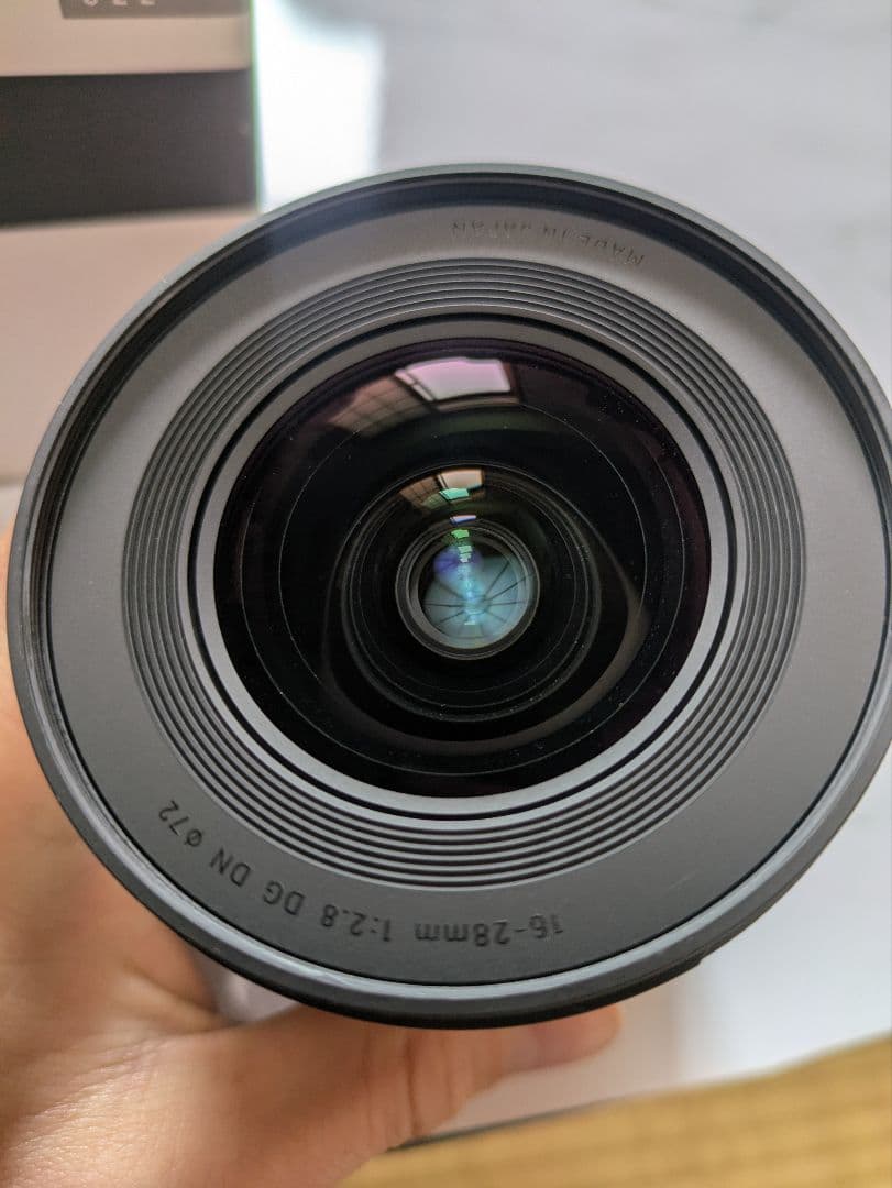 SIGMA 16-28mm DG DN F2.8 ズームレンズ　ソニーEマウント