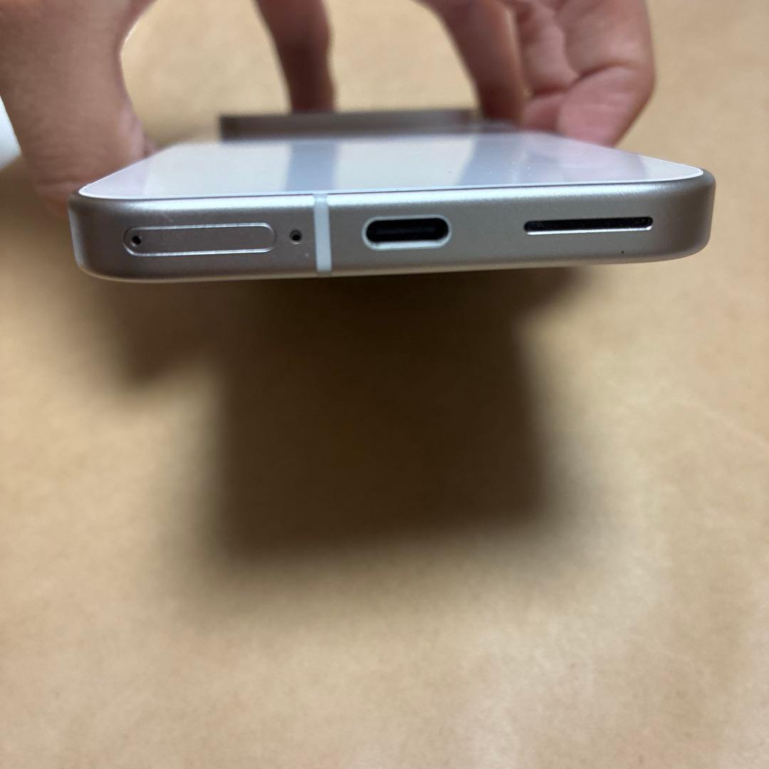 【未使用に近い】pixel9 箱　ケーブル付き