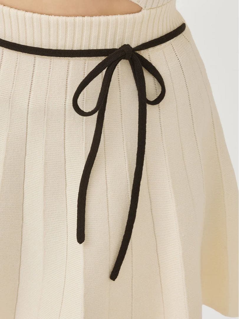 新品タグ ダーリッチ ウエストオープンリボンデザインニットミニワンピース フリー