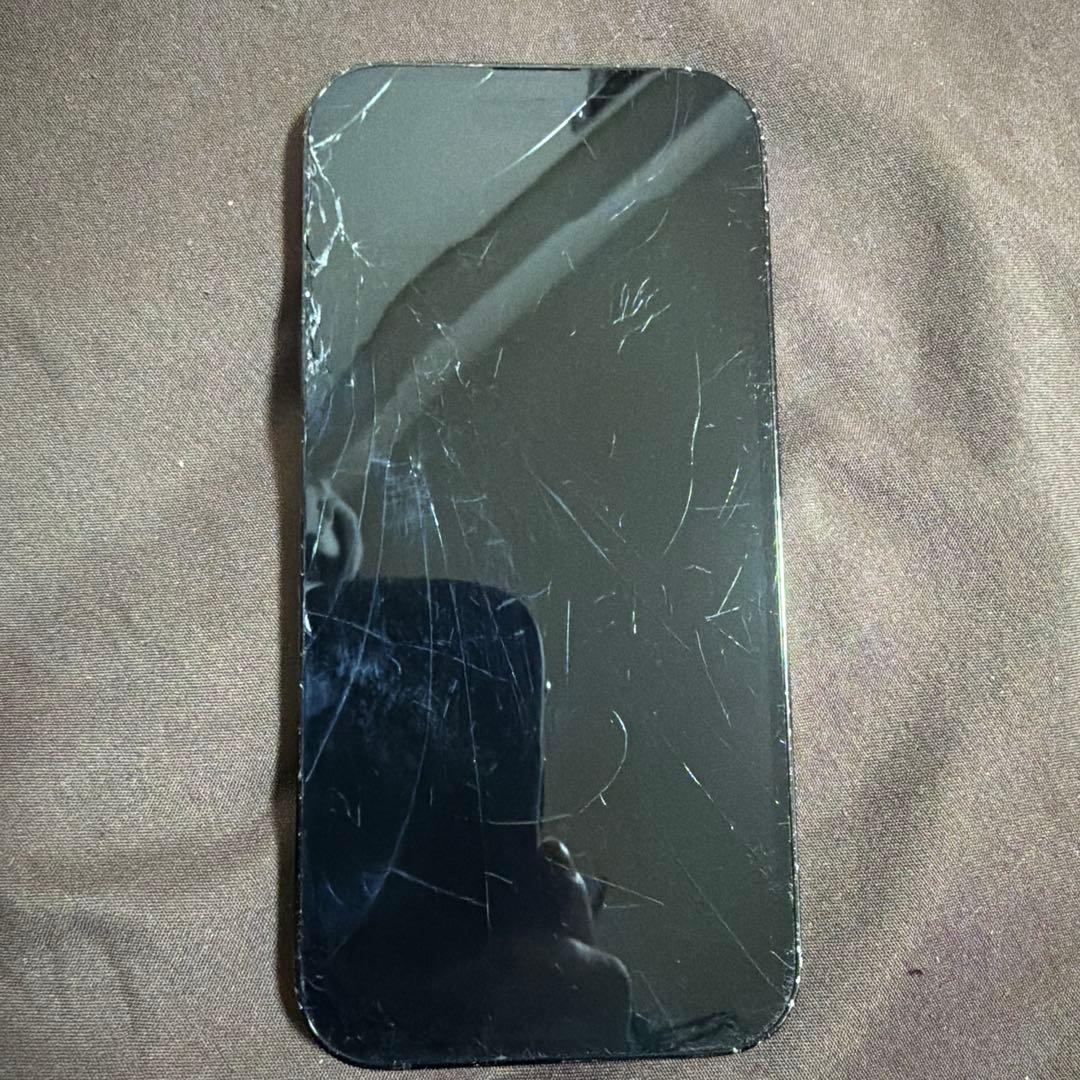 iPhone 14 ブラック 本体 画面ひび割れ