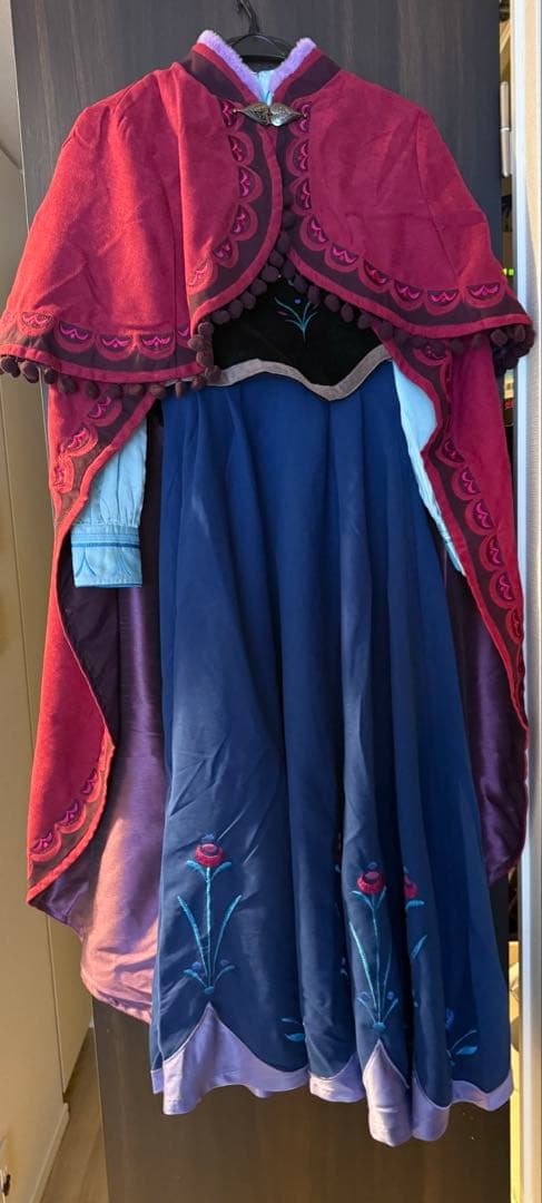 【最終値下げ】シークレットハニー ディズニー アナ雪 雪山 ドレスケープ帽子手袋