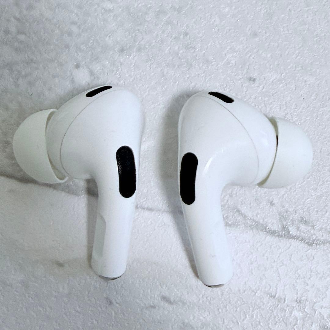 【純正品】Apple AirPods Pro 2本体充電ケース　A2698