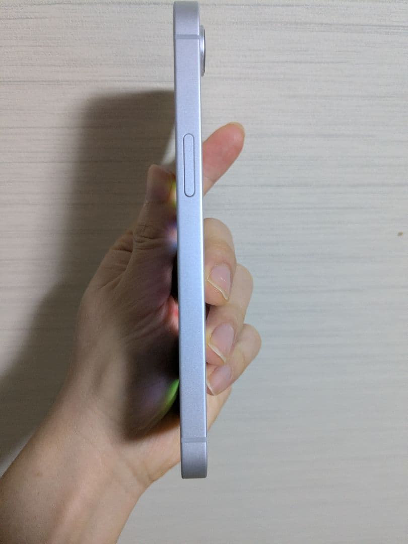 バッテリー最大容量は 100% iPhone 16e 128GB極美品