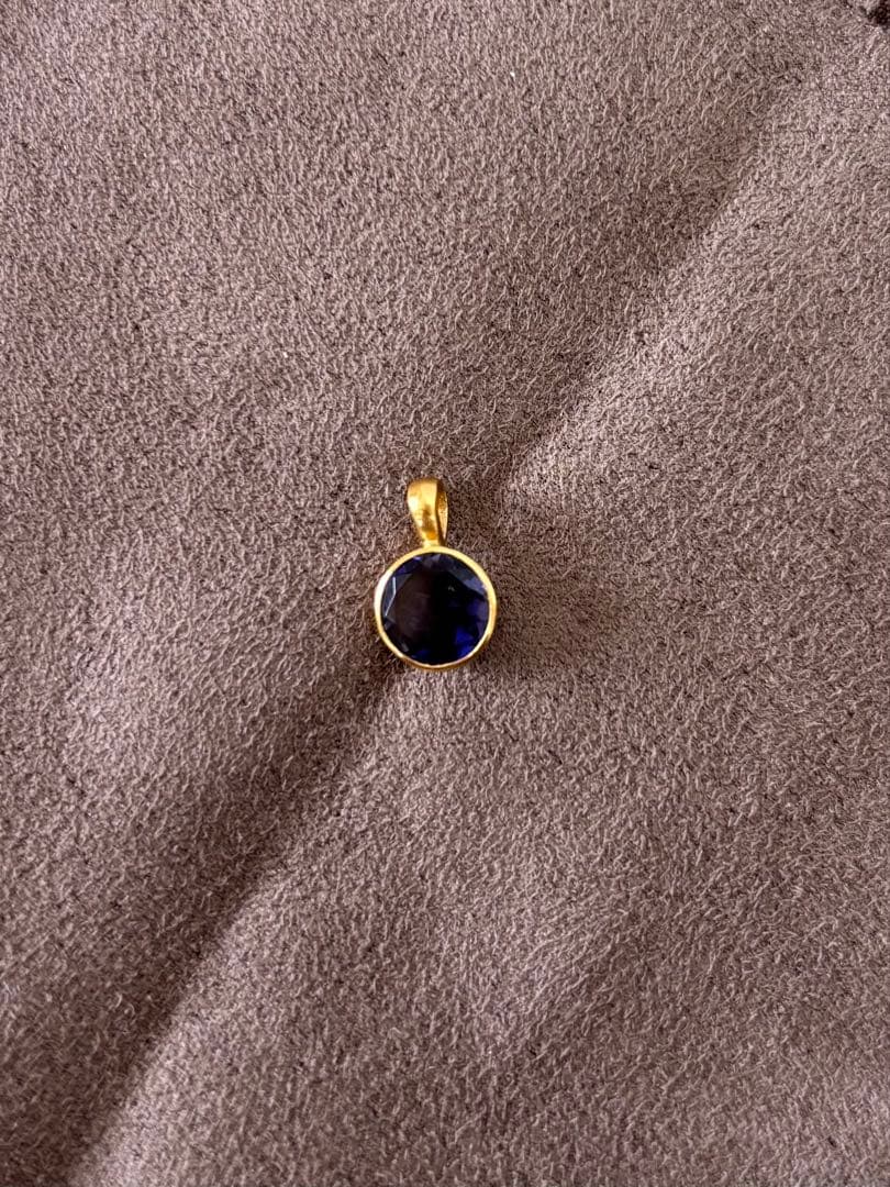 【マリーエレーヌドゥタイヤック】ビンディ　ペンダントトップ　アイオライト