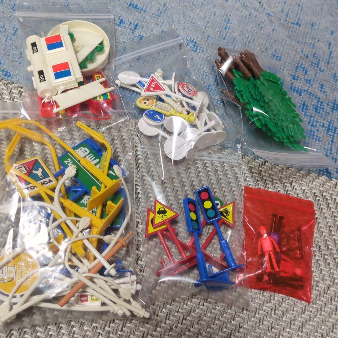 トミカタウン　6点セット　破損有り