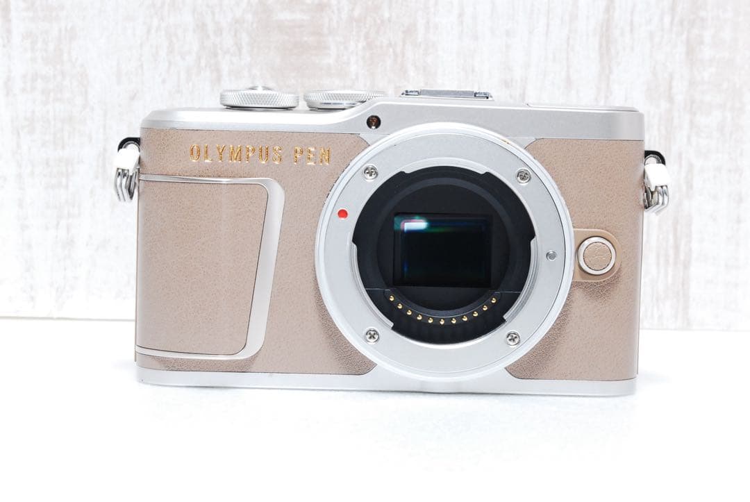 ❤️軽量ボティ❤️純正本体カバー付❤️取説付属❤️ OLYMPUS E-PL10
