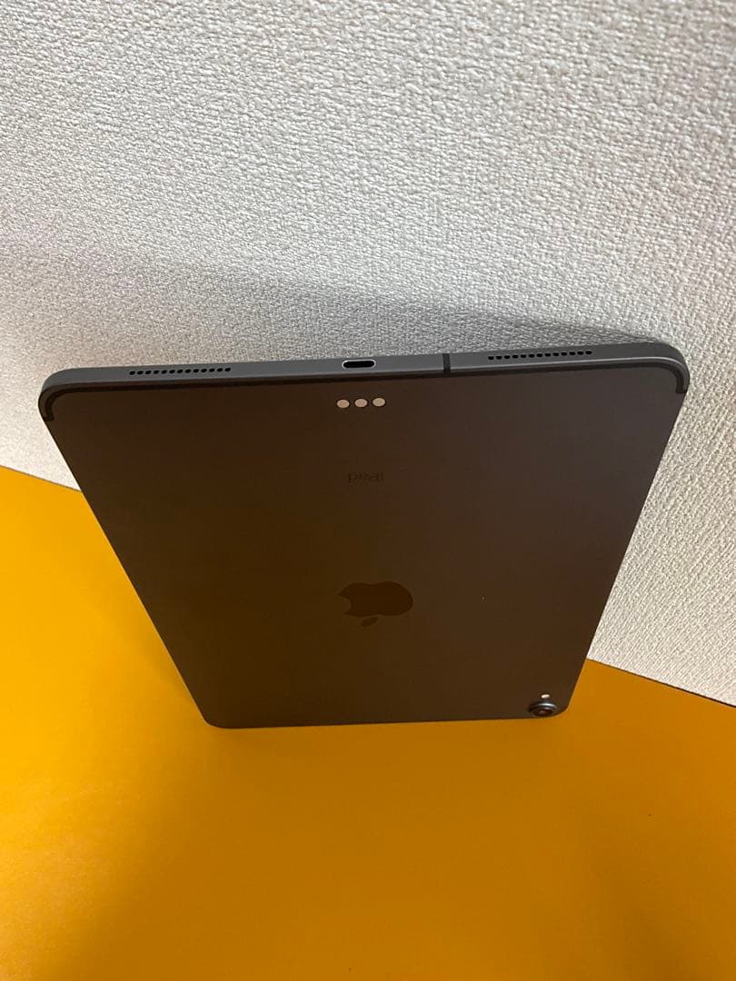 極美品 iPadPro11 第一世代 256GB セルラー キーボード付き
