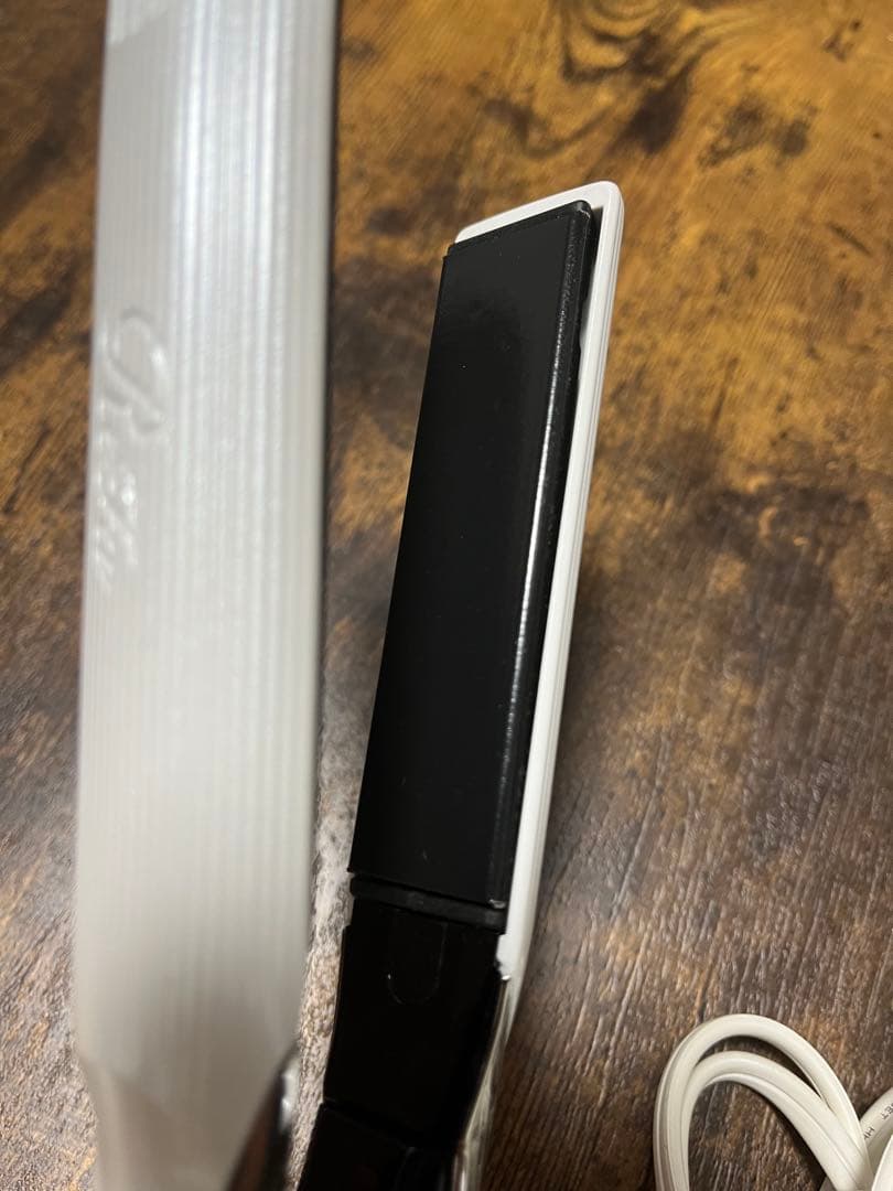 ReFa ストレートヘアアイロン白