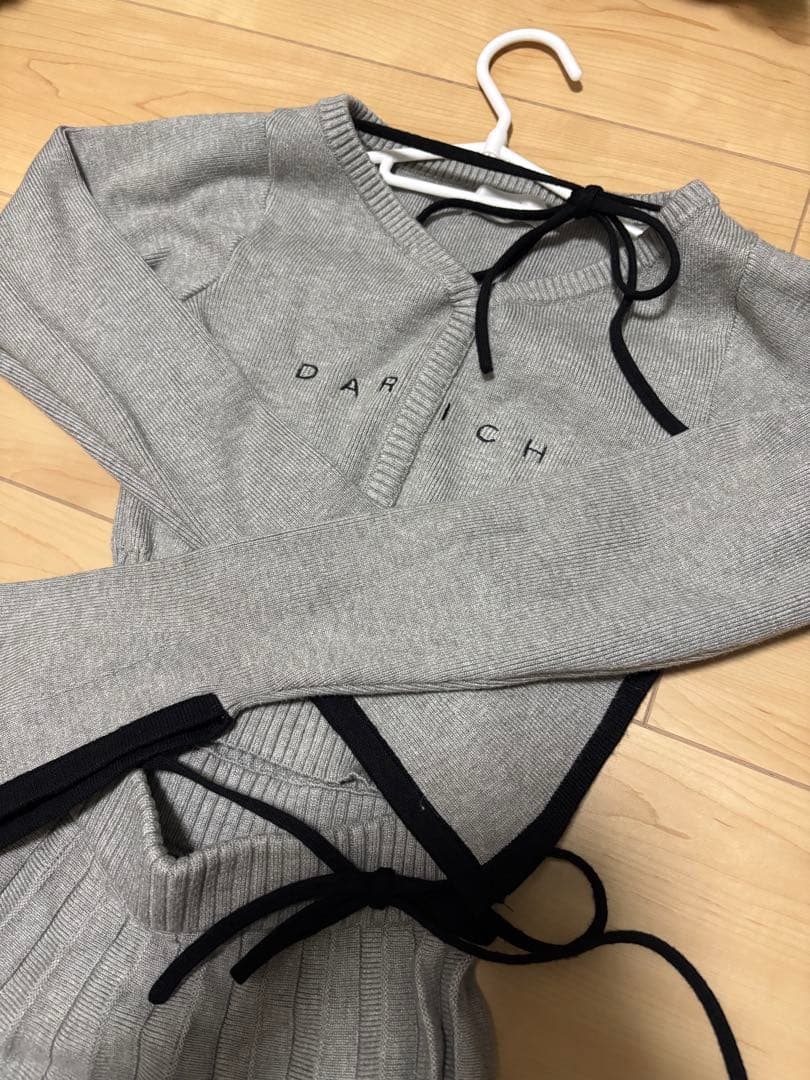 Darich ウエストオープンリボンデザインニットミニワンピース GRY