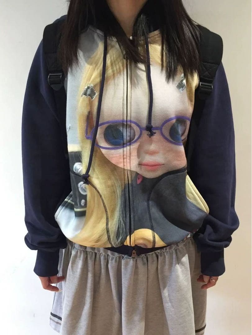 coyseio x Blythe人形プリントフード付きパーカー