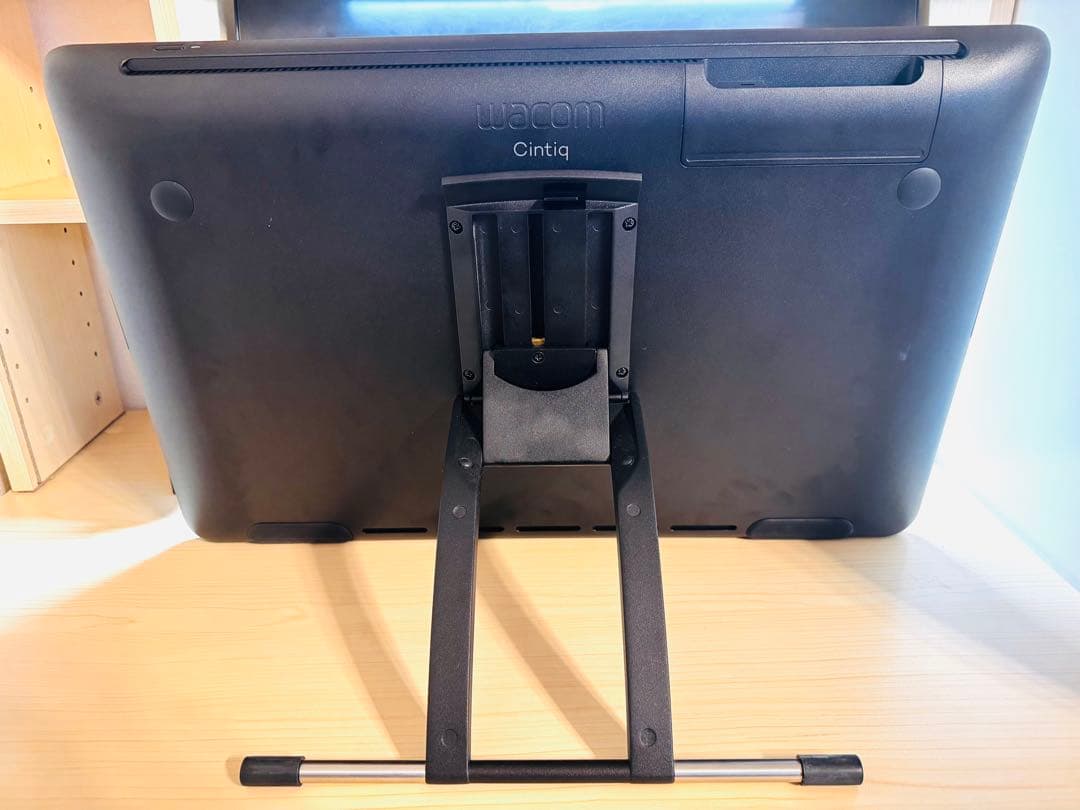 Wacom Cintiq 22 DTK-2260/K0D（新品プロペン2有）