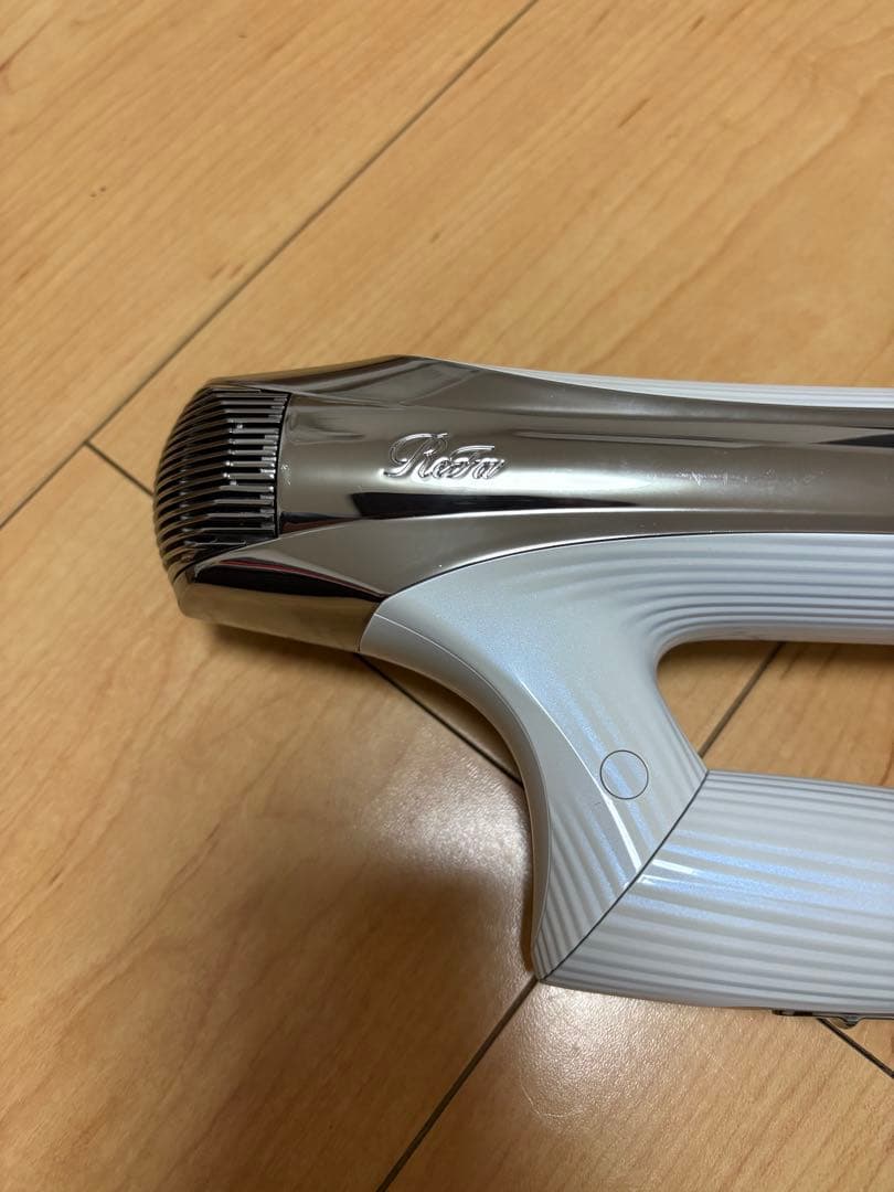 リファ ビューテック ドライヤー スマートダブル 2024年製