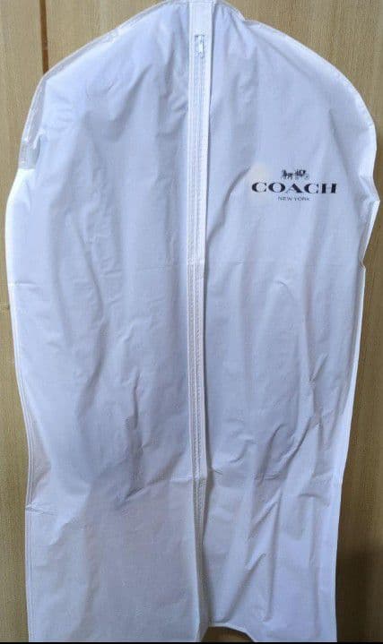 ミー 未使用品 COACH Peanuts スヌーピー スタジャン XS