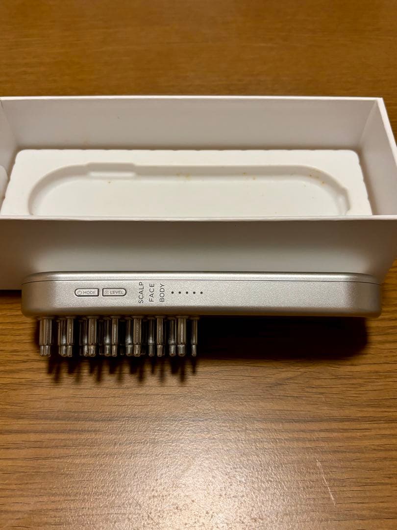 【サロニア】SALONIA EHS LIFT BRUSH 美顔器