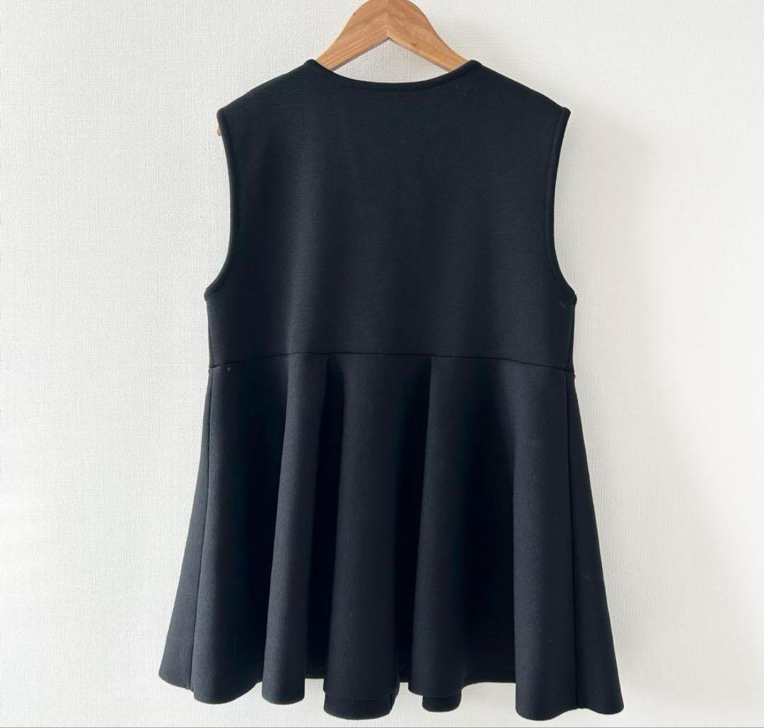 ADORE ペプラムニット　ジレ　ベスト　黒　38
