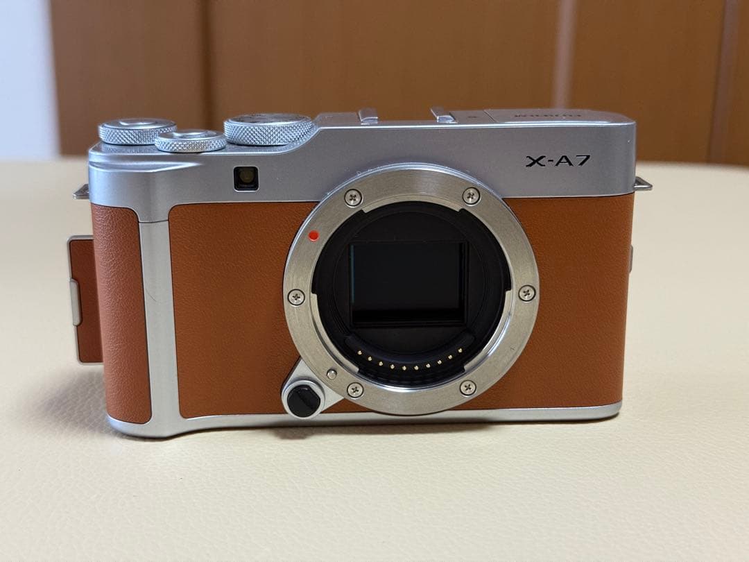 T*y様 FUJIFILM X-A7 ミラーレスカメラ、15-45mmレンズキッ