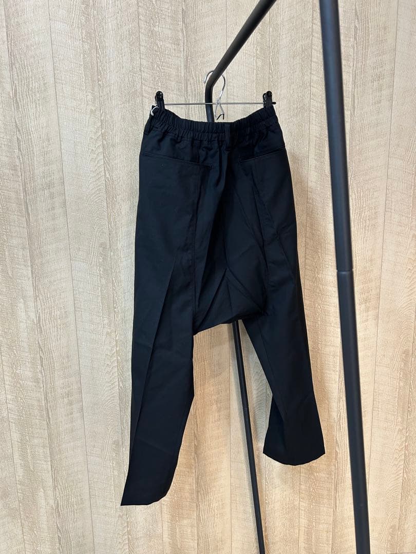 パンツ CTHY TECHWOOL BAGGY SARROUEL SLACKS BL2