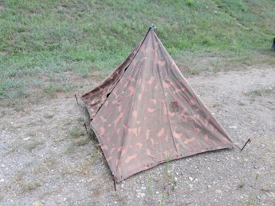 【軍幕】ハンガリー軍　テントシート2枚組　ハリケーン迷彩　希少
